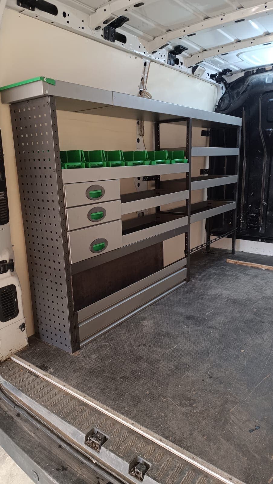 Module tiroirs métal avec plan de travail et étagères, grand fourgon